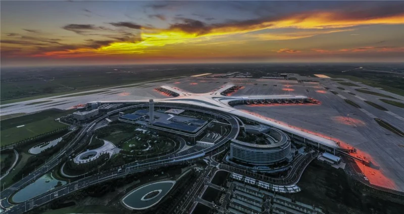 Qingdao Jiaodong International Airport (青岛胶东国际机场).