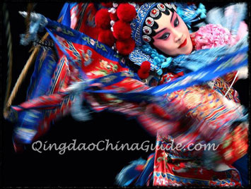 Entertainment & Nightlife in Qingdao: Peking Opera